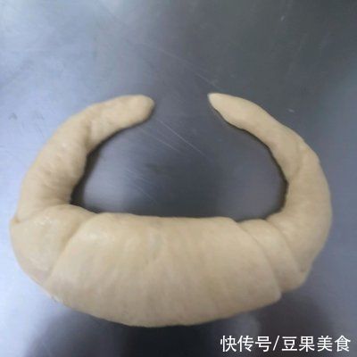 成品|10分钟快手菜一份面团几款面包，做饭不发愁