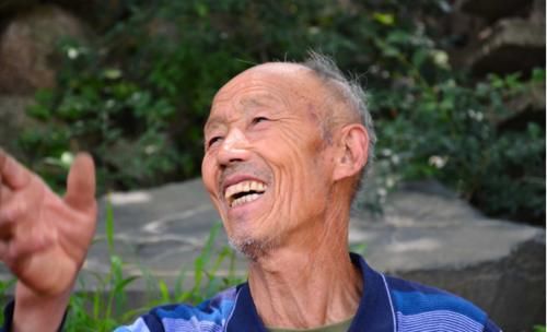 血脂|高血脂人不能吃牛肉？内科主任：不想血脂升高，这3种食物要少吃