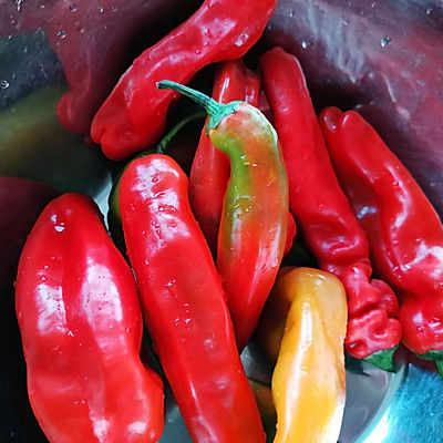 肉丁辣椒拌面酱