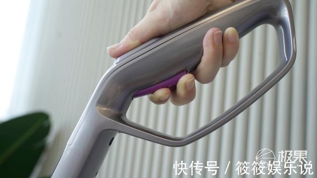 污渍|插画师清扫画室最佳助手,定点喷洗+强大吸力,一杆解决顽固污渍