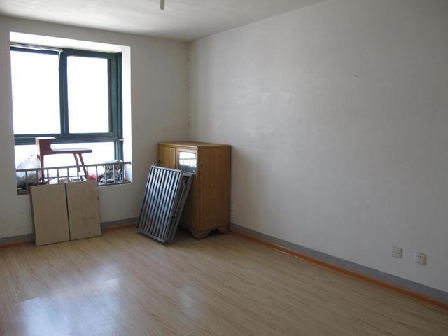 中介|中介说句实话二手房想卖出去,业主要先把家搬空,空荡荡才好卖