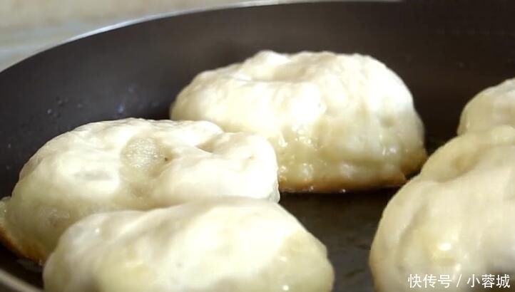 早餐别吃油条了,学会做它,外酥里软,香而不腻,孩子一顿吃3个