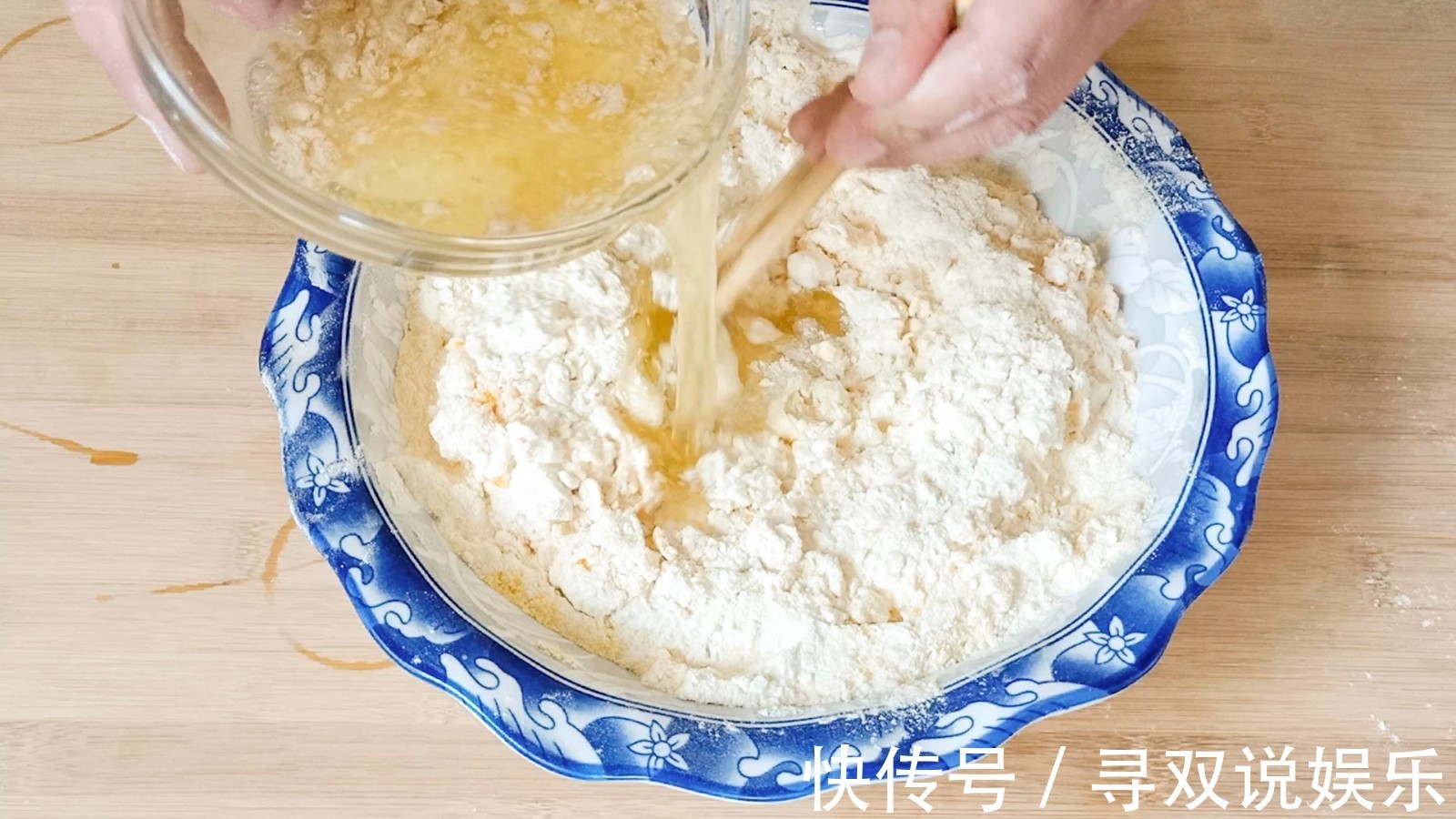 面粉别再蒸馒头了，教你家庭版面包做法，很简单，比买的都好吃