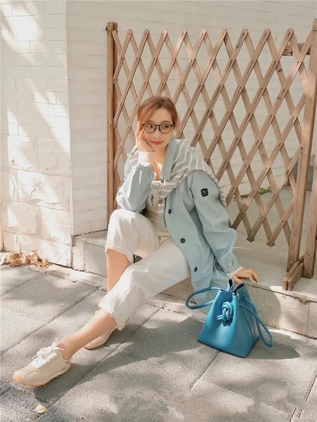 2021年秋冬最实用的穿搭来了,简约大方有气质,时髦女孩都爱穿