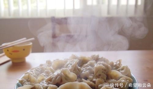 天气越来越冷,热乎乎的美食,最适合冬天吃