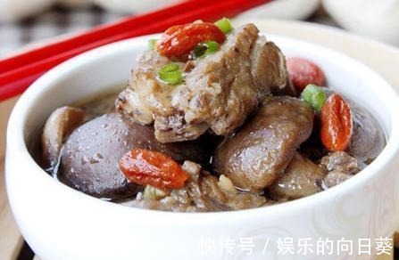 我家隔三差五做的家常菜,好吃到不想停下来,每次吃不腻!