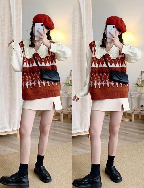 打造清新减龄范，将衬衫和毛衣的叠穿，不失为一种好选择哦！