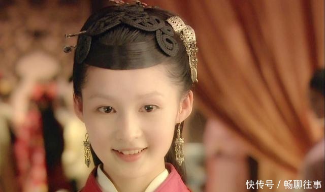 林黛玉|《红楼梦》薛宝钗较之林黛玉,谁更美?脂批点评引人深思