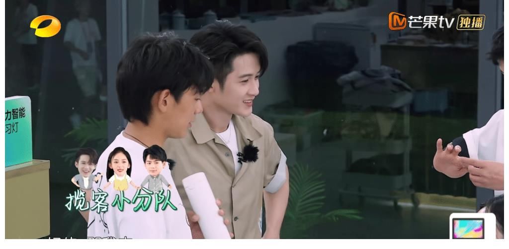 檀健次|《中餐厅》没剧本就垮了?周也抱怨揽客被拒绝,黄晓明回应很讽刺