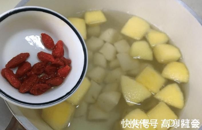 富士苹果|苹果和它是绝配,等于天然“止咳方”,简单煮一煮,冬天不生病