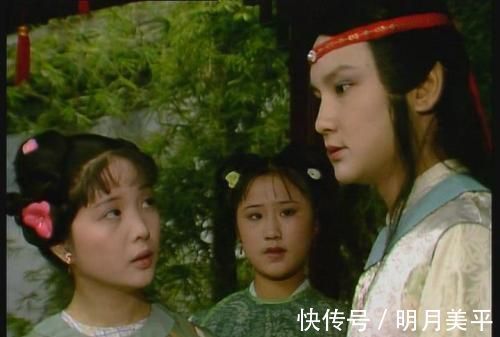 林黛玉&贾宝玉背着袭人做了三件事,袭人的处境越来越尴尬,她却浑然不知