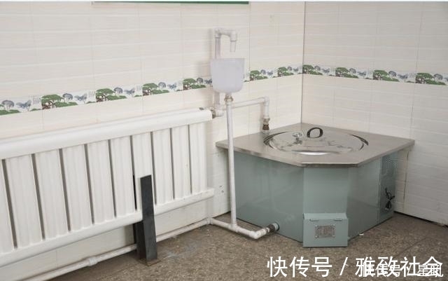 如今农村都用这种新灶台!干净又省钱,取暖不花一分钱,太利民