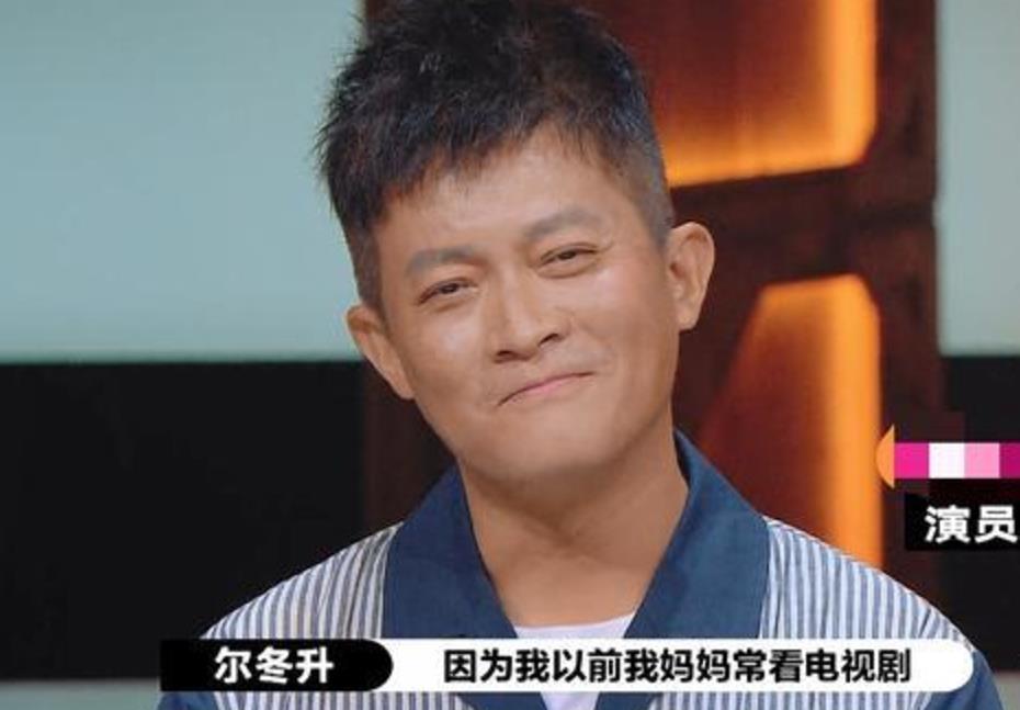 综艺|杨志刚参加综艺后遭嘲讽，新剧不再装傻，网友，导演还是郭靖宇