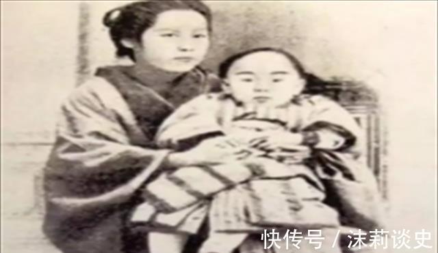 若子|苏曼殊：一顿饭吃50个包子，喝6斤冰水，不听医生劝阻，享年35岁