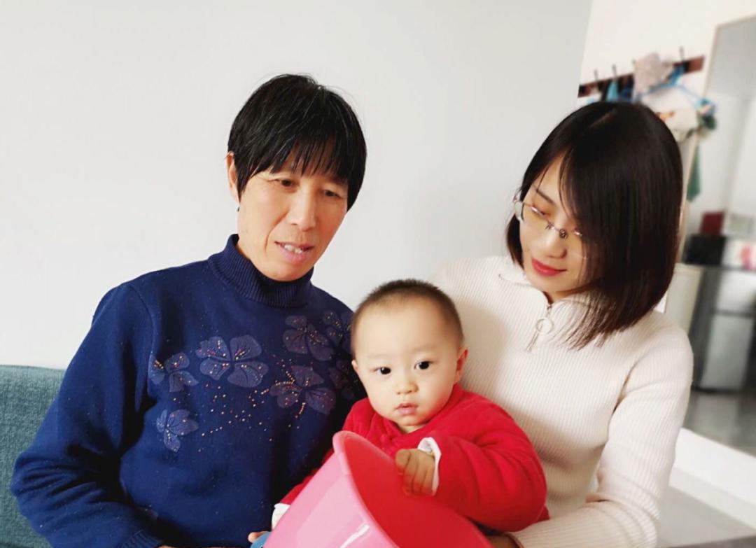 奶奶|姥姥上阵带娃,奶奶都去哪了?了解背后原因后,宝妈们集体沉默