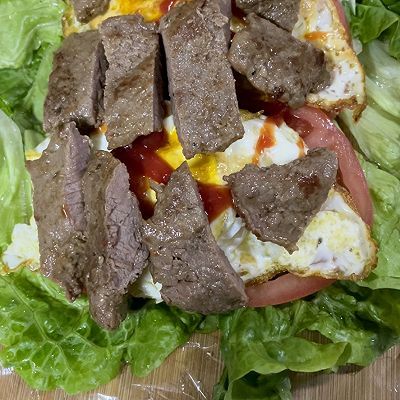 牛肉蔬菜三明治