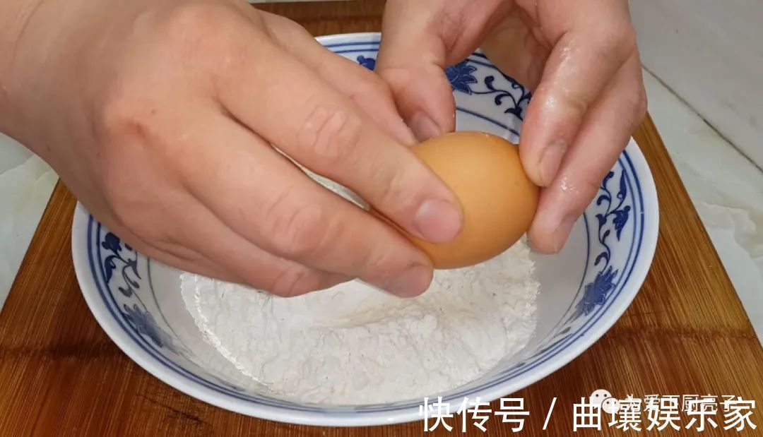 红豆发面饼|红豆饼又吃新吃法，不蒸不烤不油炸，松软又香甜，孩子爱吃不挑食