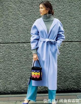 大衣 中年女人穿大衣时,经常会进入这3个“误区”,容易显老还没气质