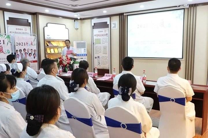 济南中医风湿病医院|济南中医风湿病医院“冬病夏治”痛风、风湿公益帮扶活动正式启动