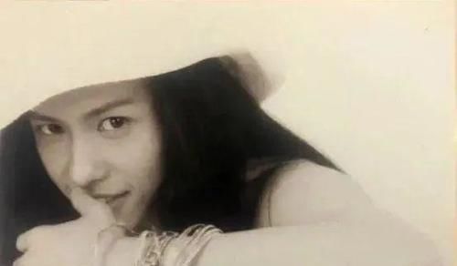 韦佳|《披荆斩棘》又一哥哥出圈！和老婆相爱20年，丁克至今不后悔