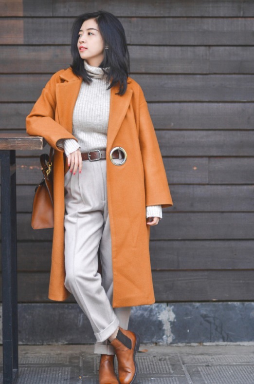 三木 论大衣穿搭我只服三木，这些搭配简洁利落又高级，优雅大气