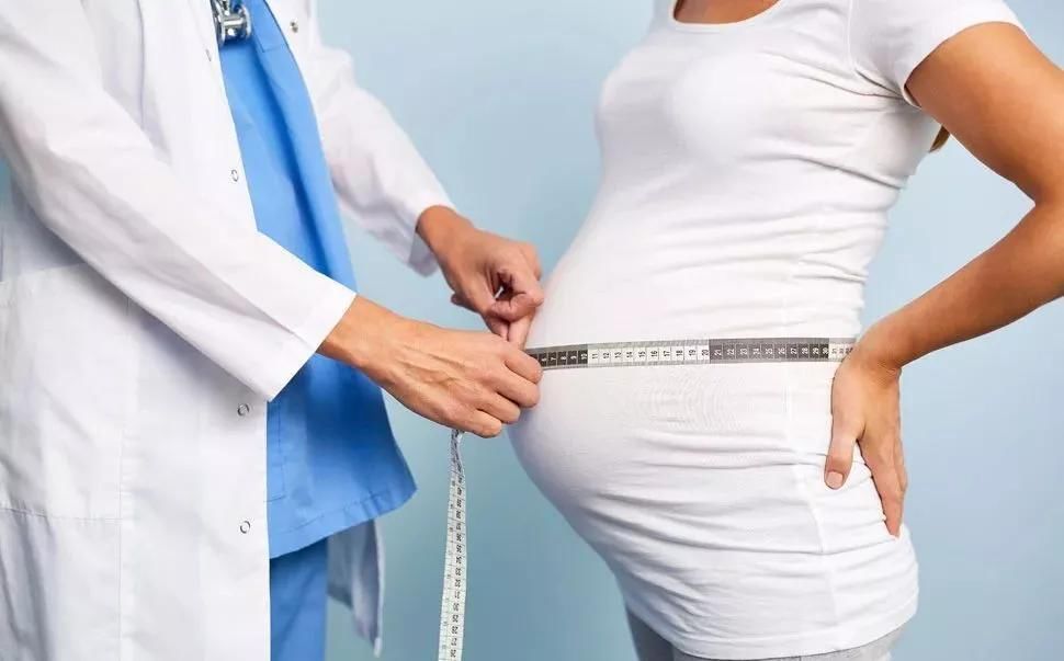 质量|如何判断羊水的质量?除了医学手段,孕妈身体的几个反应也可以