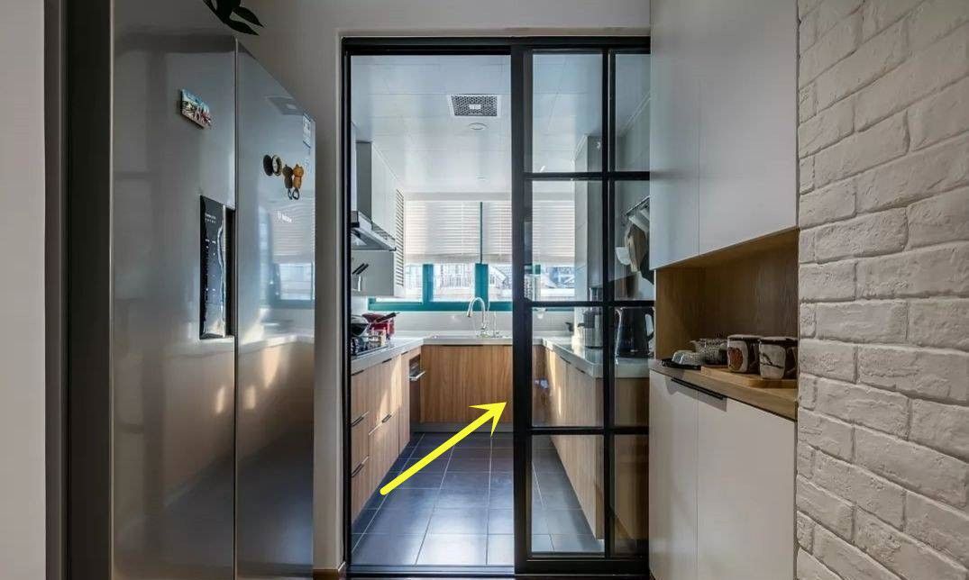 门扇|装传统推拉门过时了,如今盛行这种,推开藏在墙里只剩门洞了!