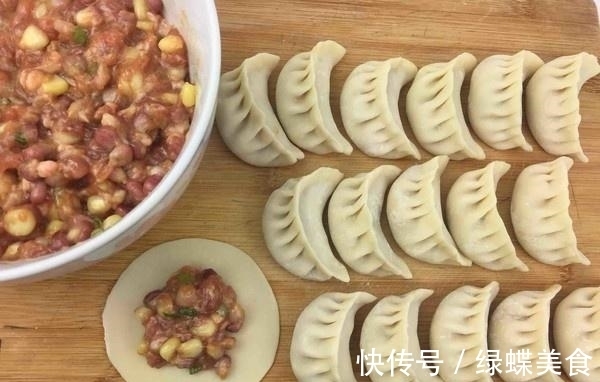 味美|猪肉和它天生一对,包饺子用来做馅,香甜味美,馅香流汁,别错过