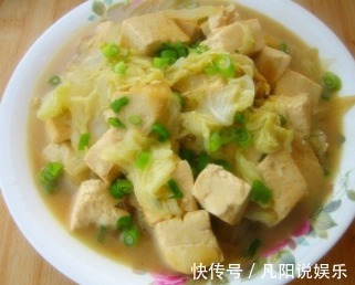 阿堂哥|白菜炖豆腐最好吃做法，只因加了一样食材，鲜香味美，泡饭吃也香