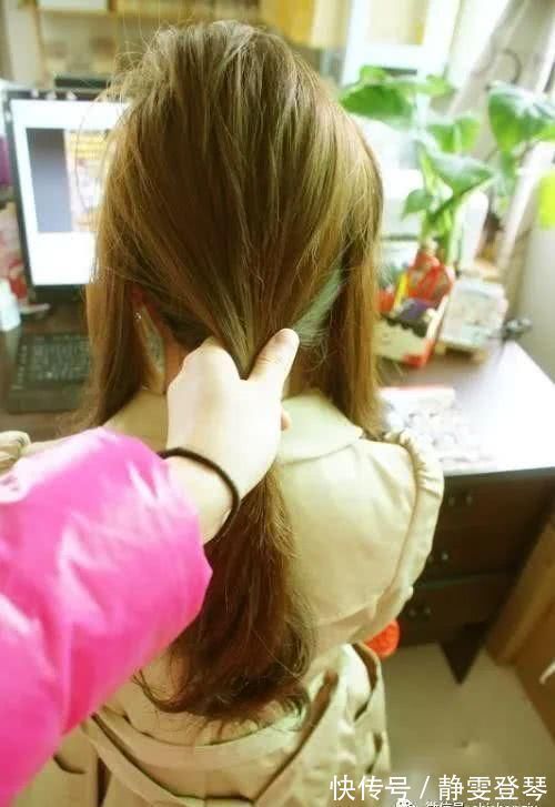 发型|2款简单的长发发型扎法,让你瞬间变得美丽动人