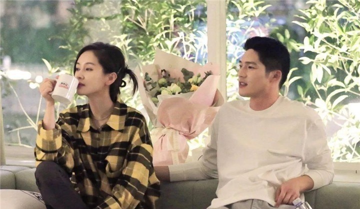 王子文|王子文吳永恩上演偶像劇橋段,男方送特別定情信物,王子文被撩到