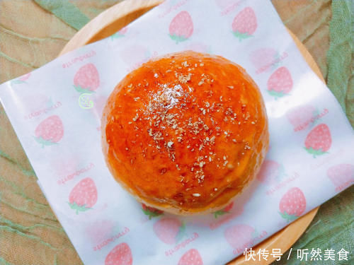 苹果别直接吃了,简单一做,松软香甜,好吃管饱,可以当成早餐