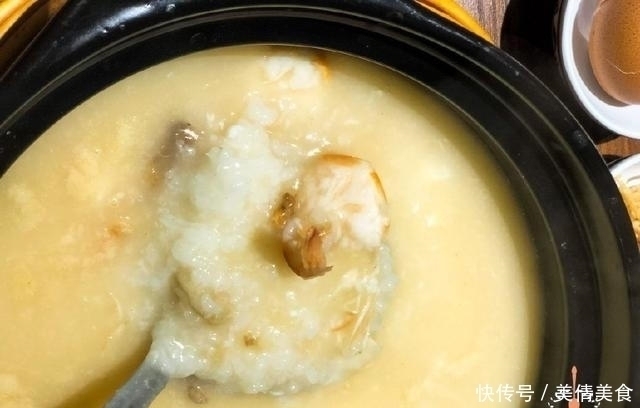 扇贝|老公对家人从不小气,周末做一桌子饭菜,老婆女儿心满意足幸福!