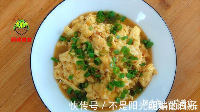 最近非常火爆的一道菜“灵魂炒蛋”，让鸡蛋身价倍增的隐藏新做法
