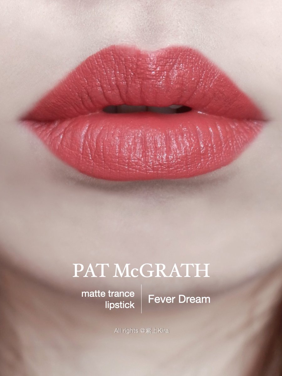 翻翻你的梳妆台，用彩妆小样打造日常妆容，别忽略了化妆工具