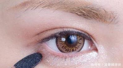 眼线|10个化妆小技巧,让新手小白的你,妆容更高一级