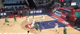 韩德君|韩德君7分钟3犯,莫兰德挺身而出,12分12个篮板终于体现最大价值