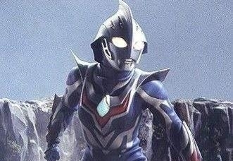 现实的奈克瑟斯奥特曼,在光的背后,人性的阴暗更能让我们害怕