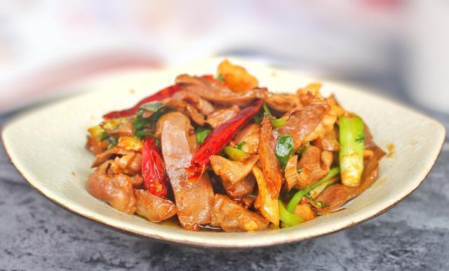 血腥味|猪身上这块肉最“宝贵”,营养价值很高,遇见别手软,再贵也要买