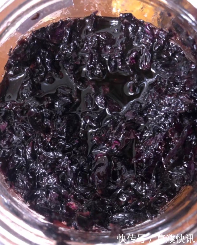 排毒|玫瑰花加一把它，每周吃一些，排毒淡斑，肌肤像冻龄，体重不过百