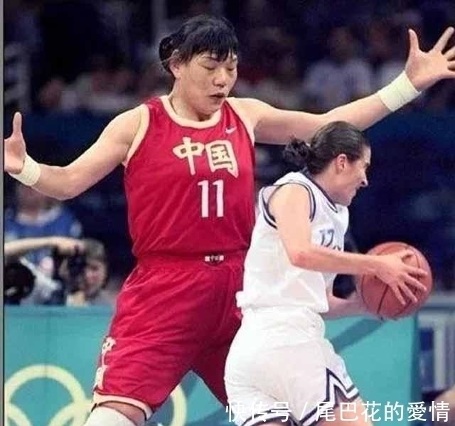 基本功|她是中国篮球女巨人，因太高终身未嫁，37岁身披队服因病孤苦去世