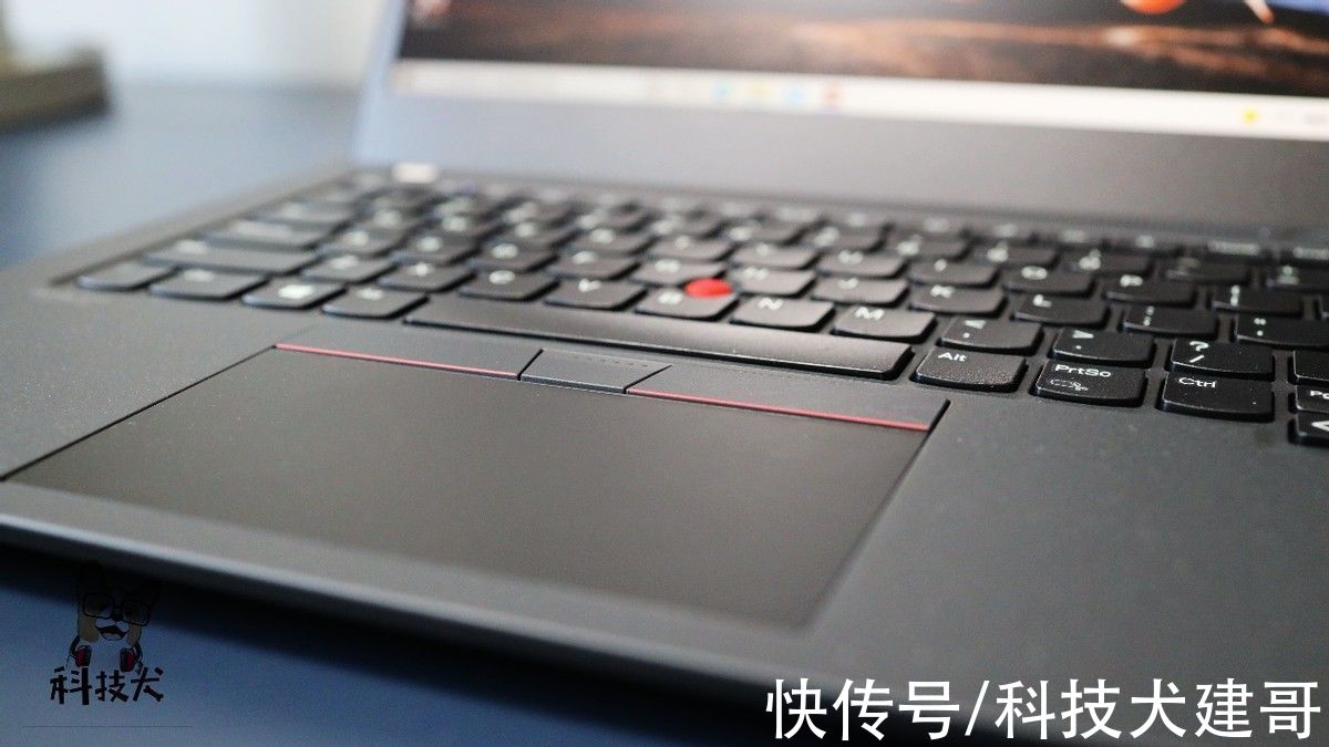 ThinkPad T14s 2021锐龙版评测：满足商务人士日常所需 诠释美学精造