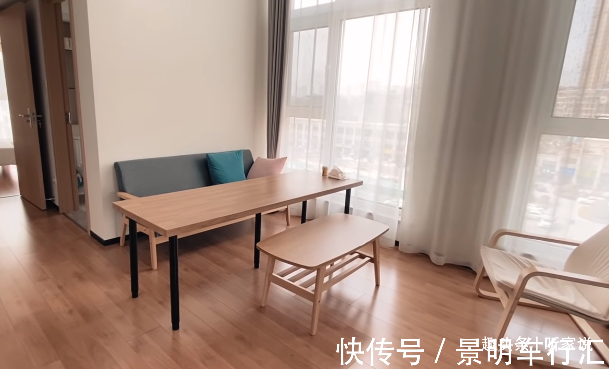 厨房|母女二人住进空无一物的家里,坚持每日收拾,极简主义生活太干净