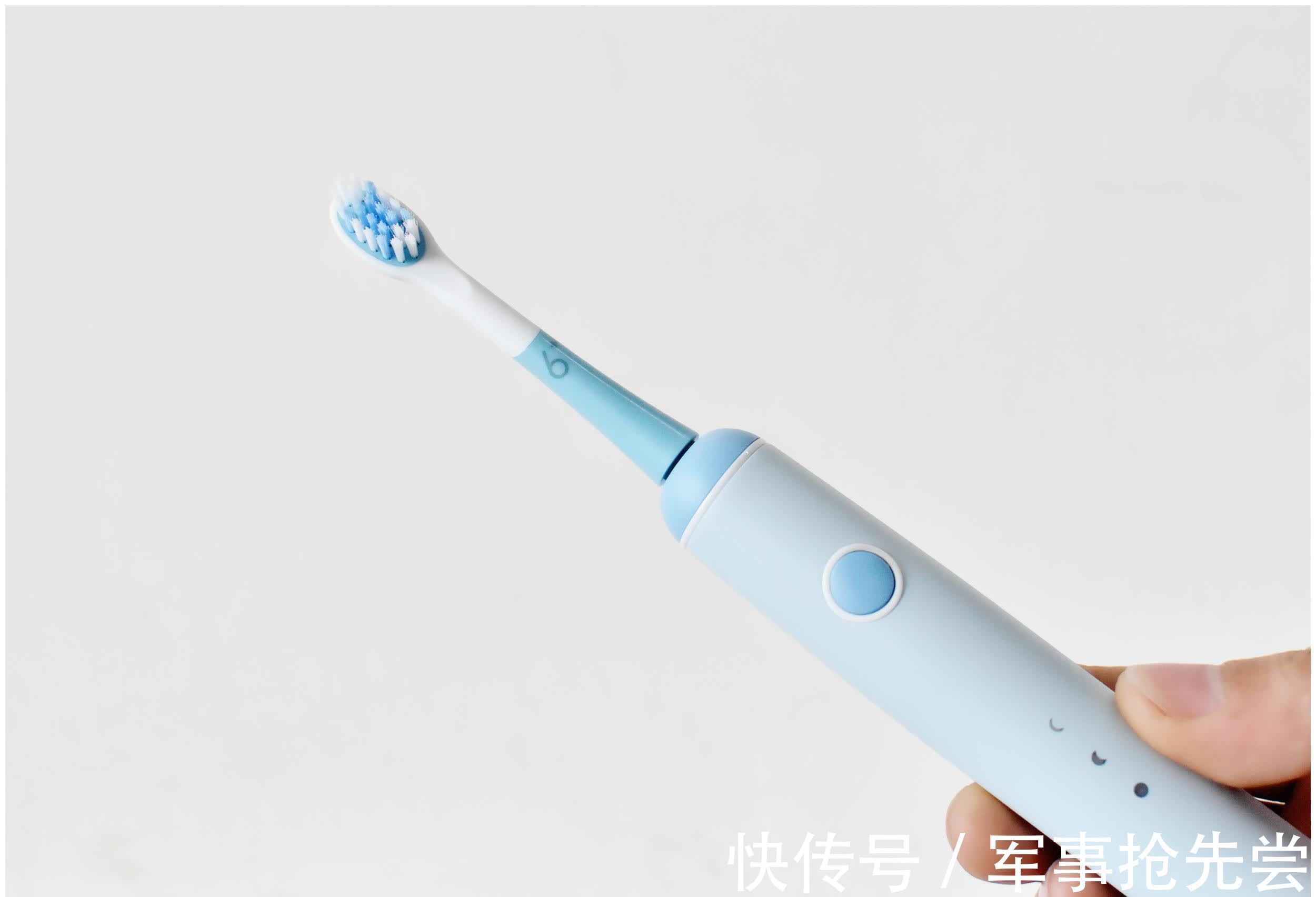 牙刷|RIJIOO瑞吉鸥儿童电动牙刷评测:分龄护齿,让宝宝更爱刷牙