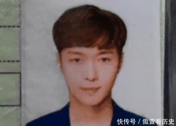 张艺兴拿到拖拉机驾照上热搜,看到有效期后,他真要常驻蘑菇屋了