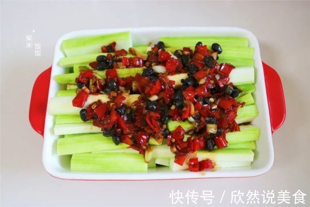 夏天多吃这蒸菜,做法简单,少油烟不油腻,入味又多汁