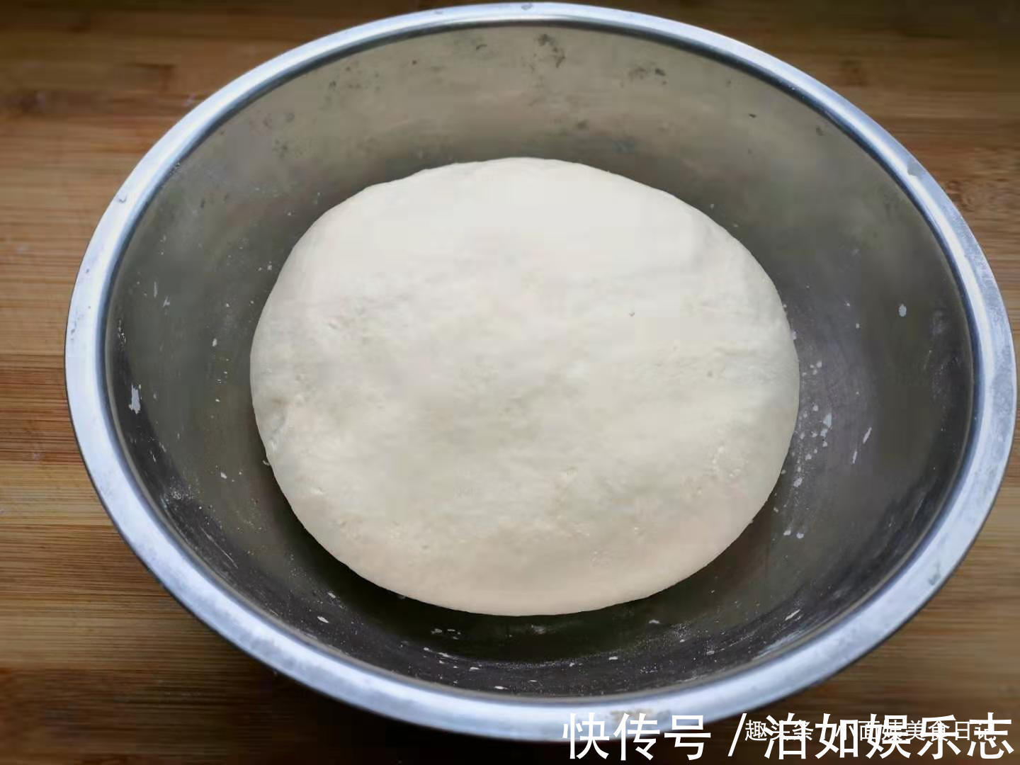 蒸馒头|馒头最漂亮的做法,筷子一压,两手一卷,蓬松暄软,一学就会!