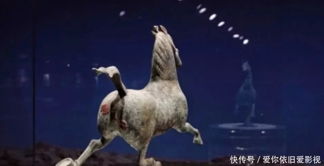 有人|为何很少有人拍马踏飞燕正面照?看到正面照后,让人忍俊不禁