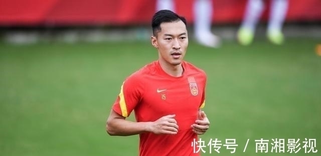 12强赛|国足12强赛或调整主力阵容,老队长重回首发,10号或被拿下!