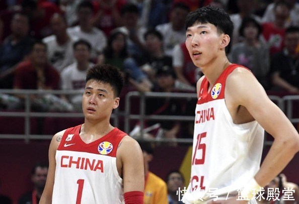 山东|4消息！球霸归队训练，山东队魂更新，赵睿受邀唱歌，男篮1号回国